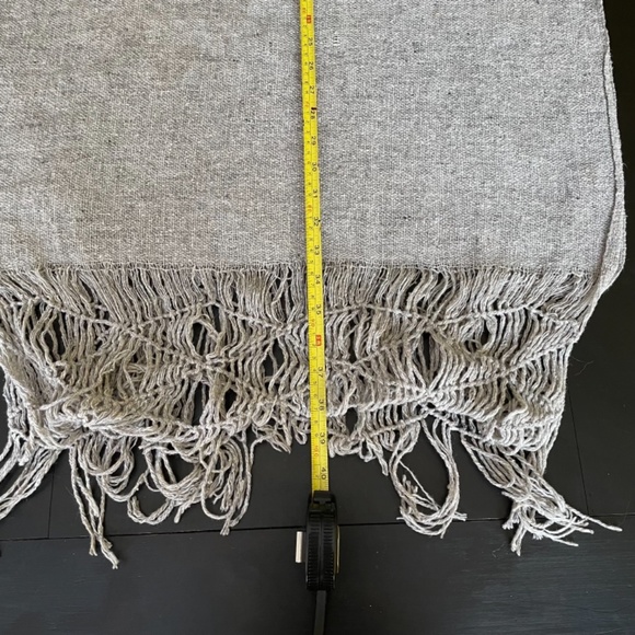 Linen, natural colour women’s Scarf / Width - Picture 5 of 7